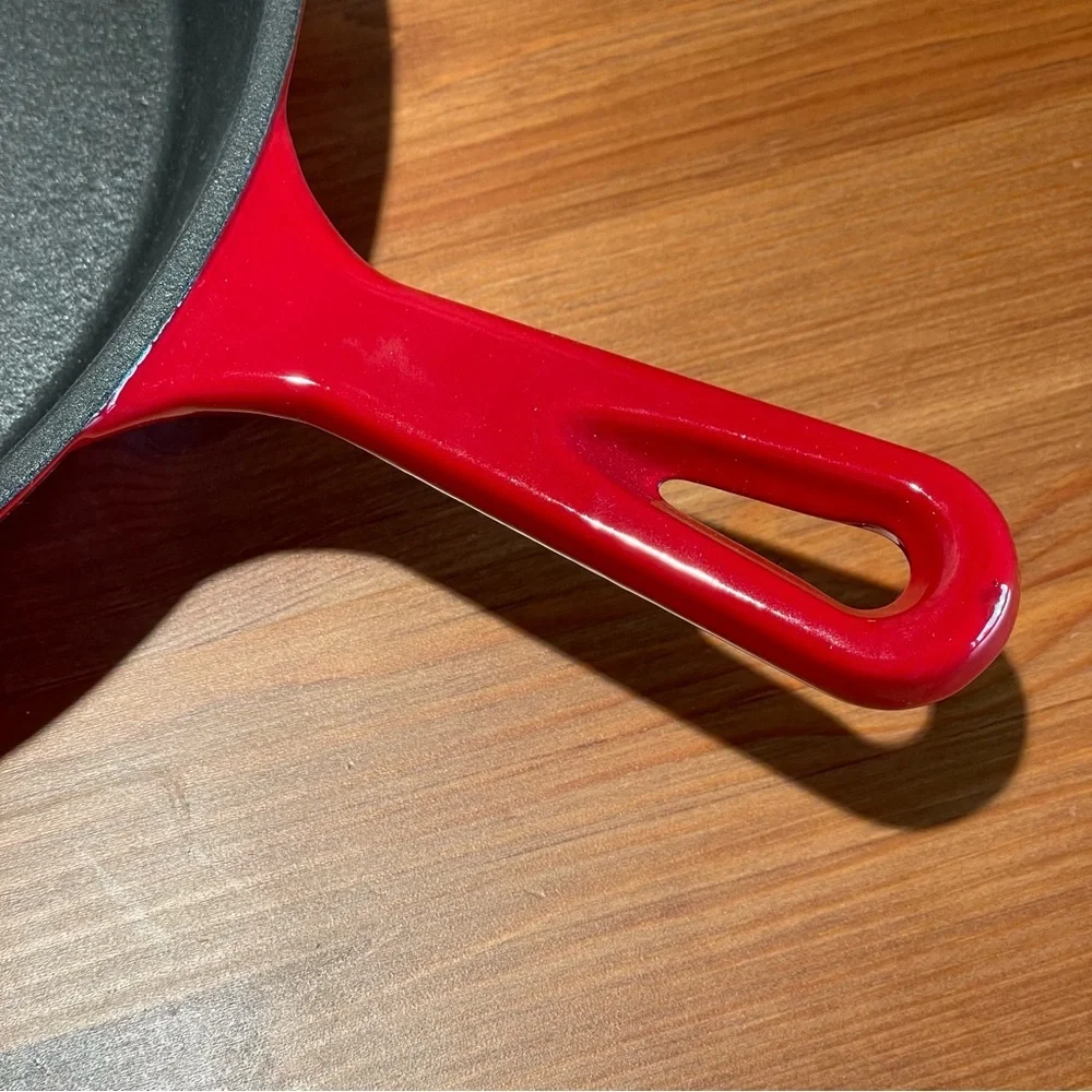 NWOT Sur La Table Enameled Cast Iron Skillet 10